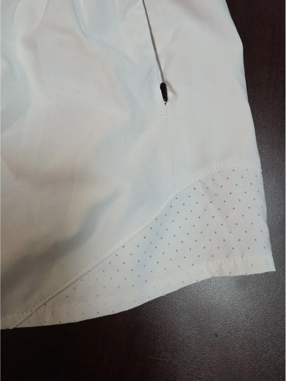 Calia Mid-Rise Infinity Run Shors XS 3” White Relaxed Fit Bike Shorts Built In